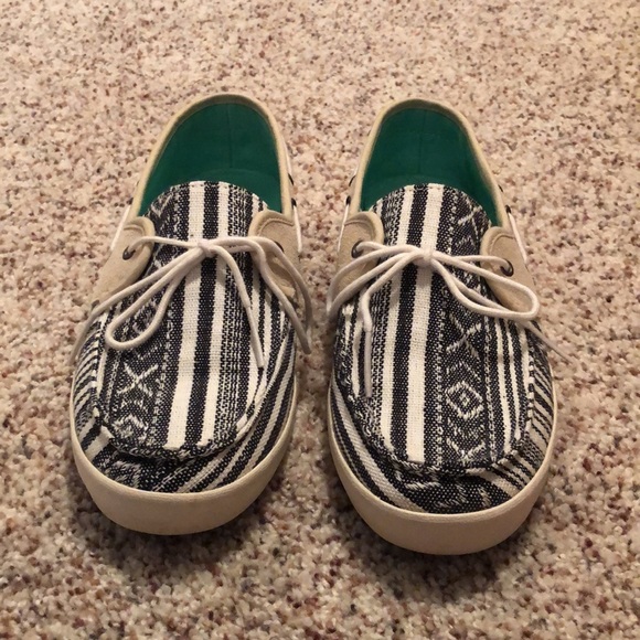 VANS OFF THE WALL Boat Loafer - Size 7.5 - Picture 2 of 4